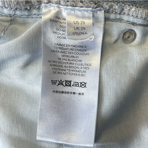 BDG Urban Outfitters Essential Mid Rise Distressed Denim Ripped Mini Shorts - 29 - Picture 9 of 11